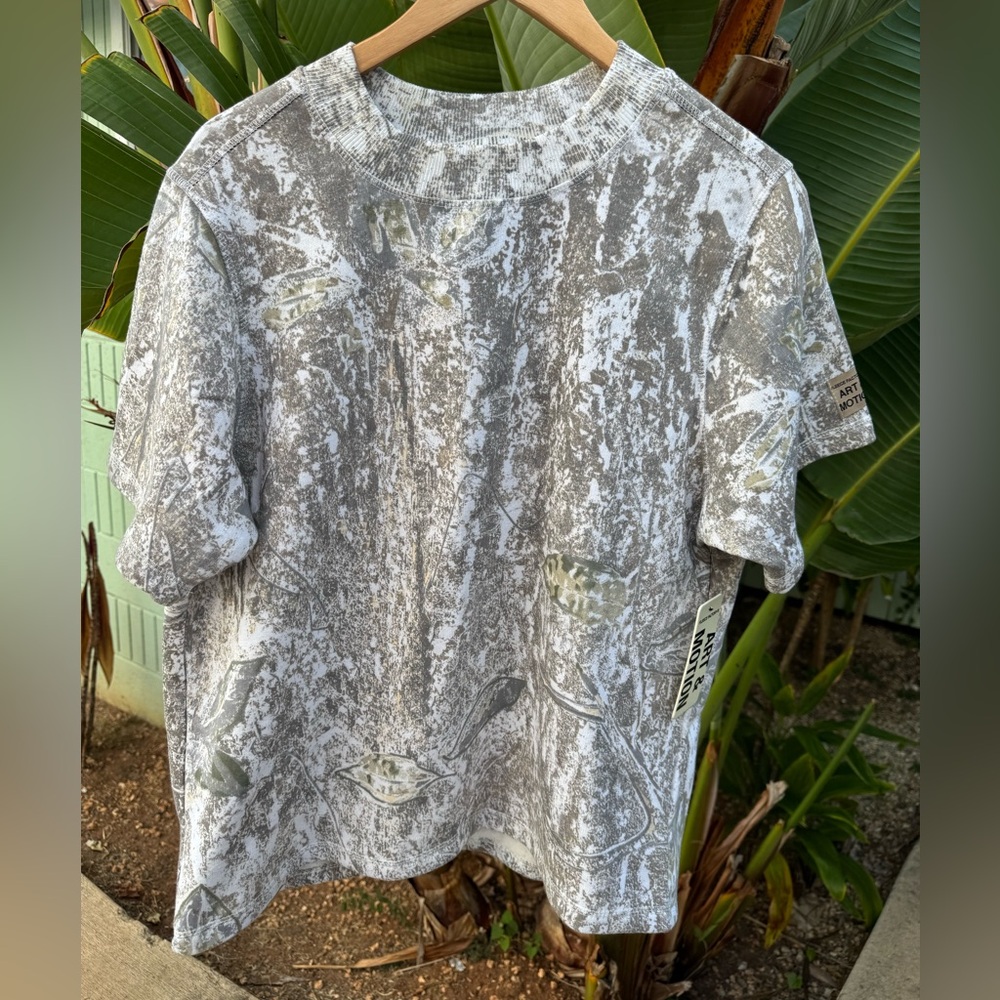 NWT Fleece Factory - Art & Motion Camo men’s fleece short sleeve